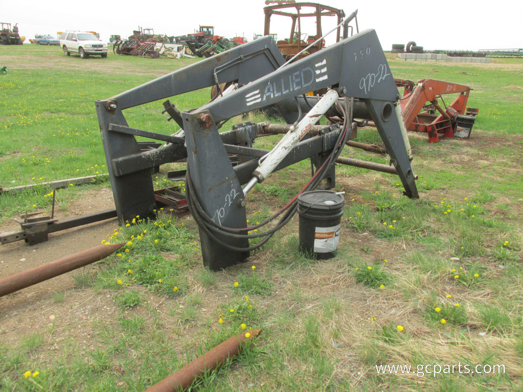LOADER W/ BALE SPEAR